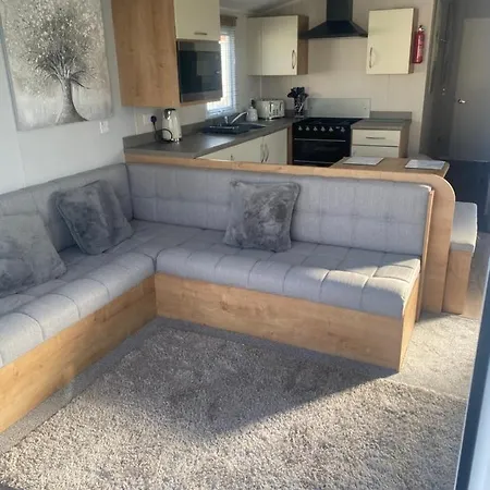 Modern 3 Bedroom Caravan Near The Beach Walton-on-the-Naze Exterior foto